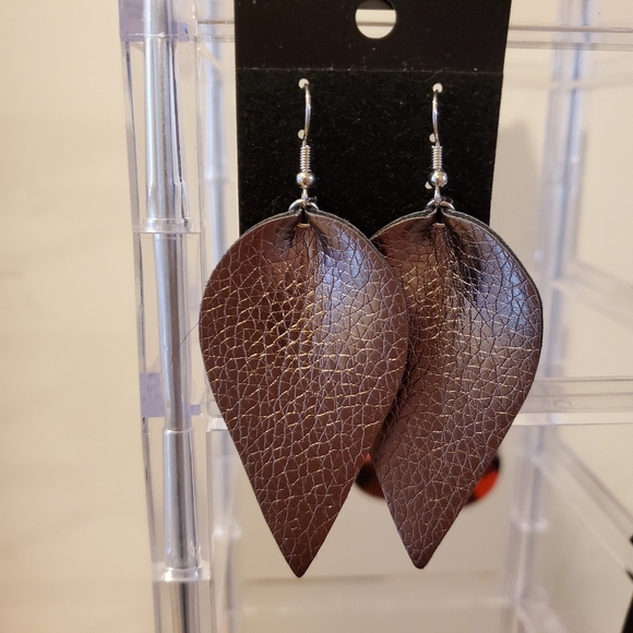 Jewelry - BOGO Faux leather earrings